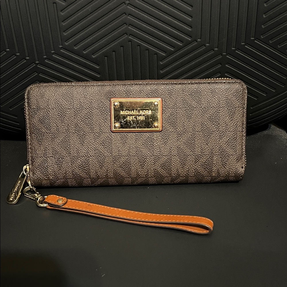 Michael Kors Dark Brown Wallet / Wristlet